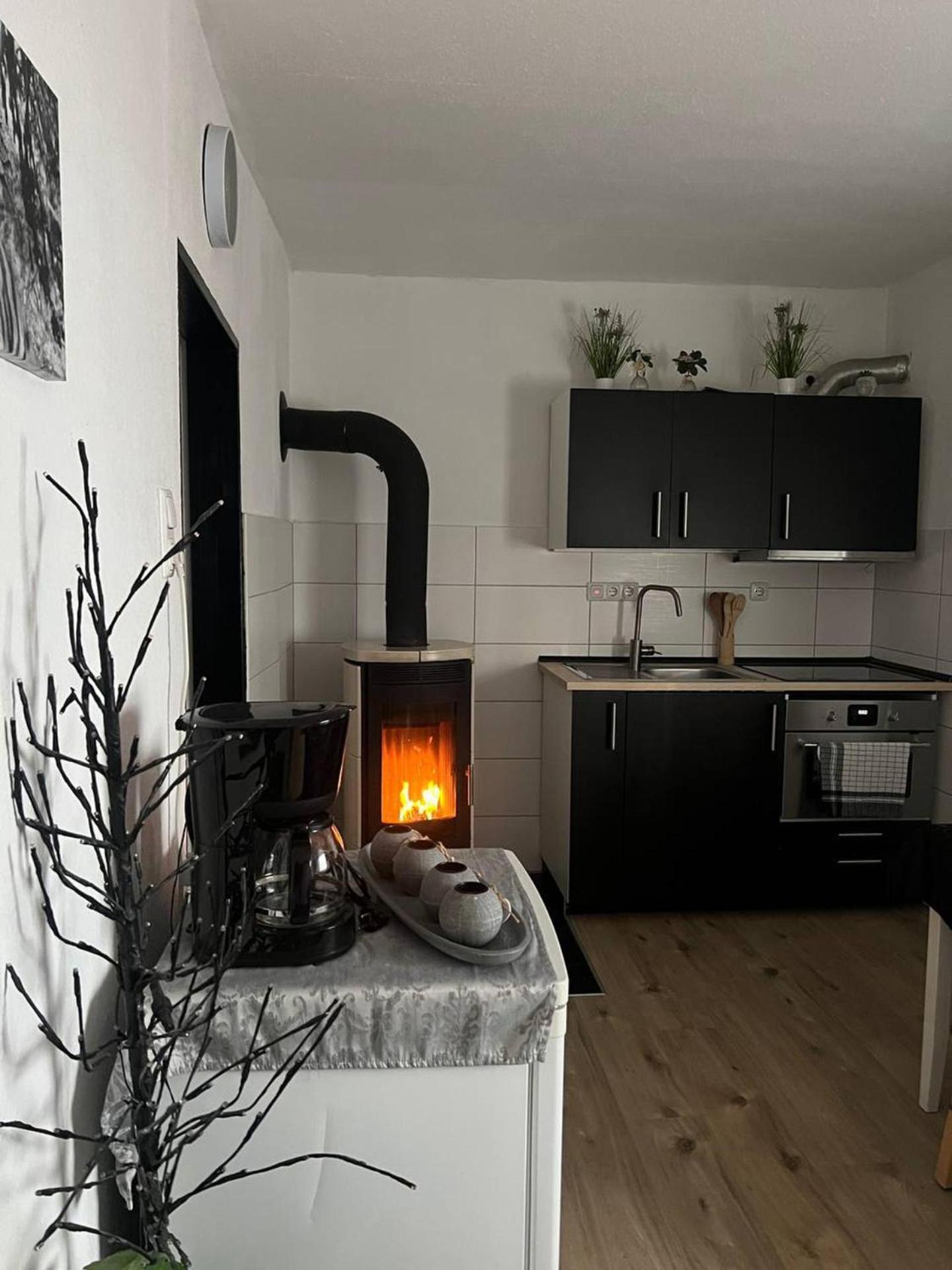 Lovely 1-Bed Apartment In Koblenz Koblenz  Exterior foto